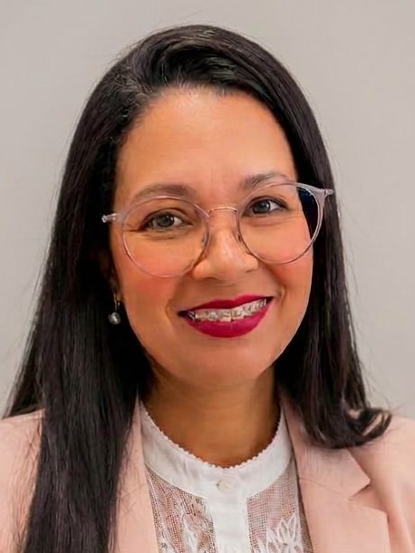 Adriana Veloso